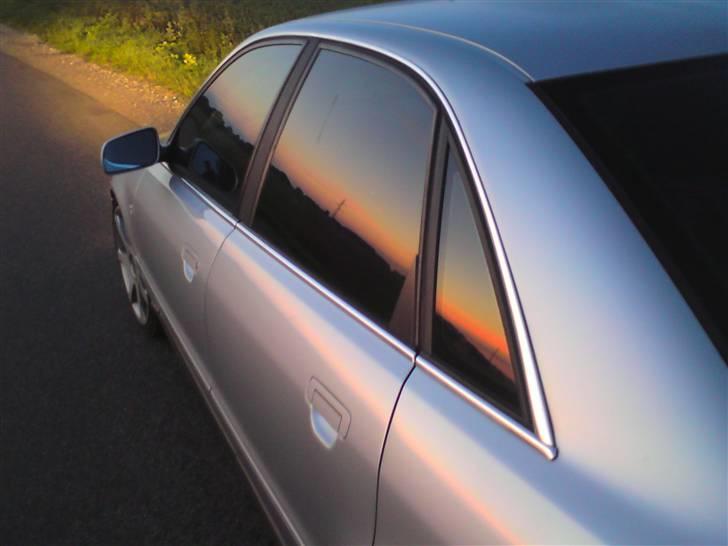 Audi A4 2,4 30v V6 "Junior" billede 9