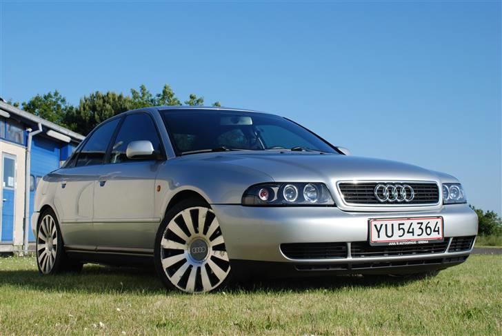 Audi A4 *SOLGT* billede 1