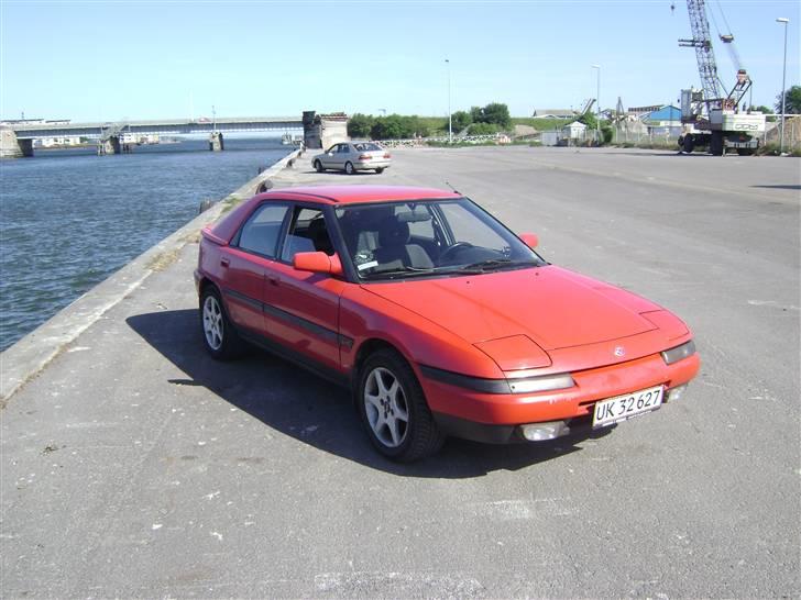 Mazda 323f Solgt Billeder Af Biler Uploaded Af Brian P