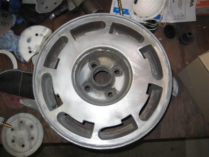 VW Golf 1 **Solgt** - Pirelli 6x14 billede 10