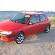 Peugeot 306