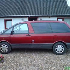 Toyota previa