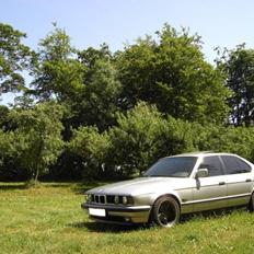 BMW E34 525i