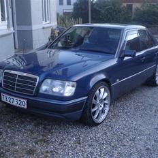 Mercedes Benz 300D w124(solgt)