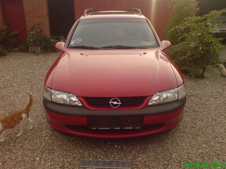 Opel vectra 1,6 16V  #SOLGT# billede 2