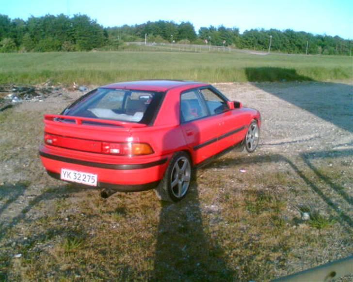 Mazda 323f BG turbo SOLGT billede 3