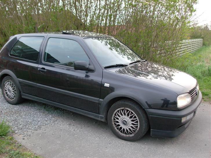 VW Golf 3 vr6 SOLGT - Sådan så den ud da jeg fik den. bortset fra sideblink. billede 7