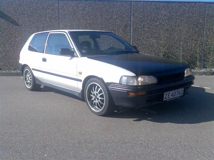 Toyota Corolla 1,3Turbo -SOLGT- billede 2