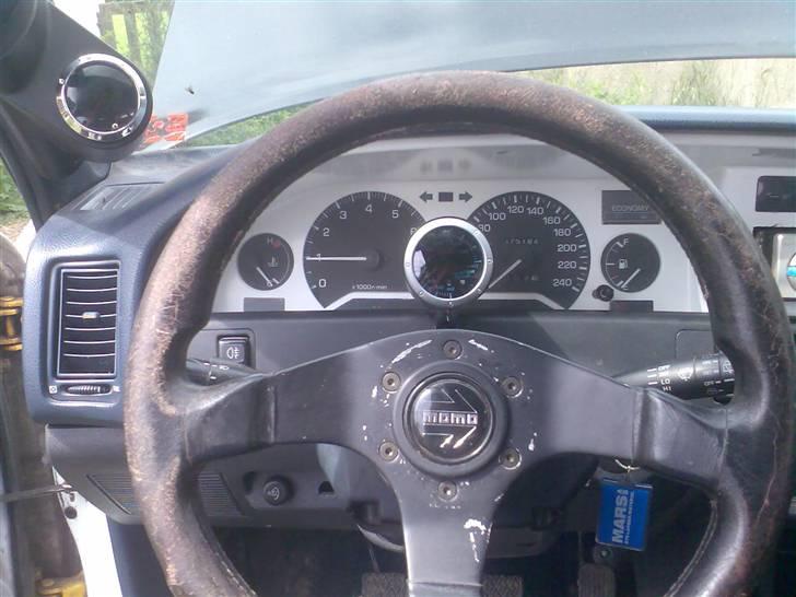 Toyota Corolla 1,3Turbo -SOLGT- - Her sidder man så billede 12