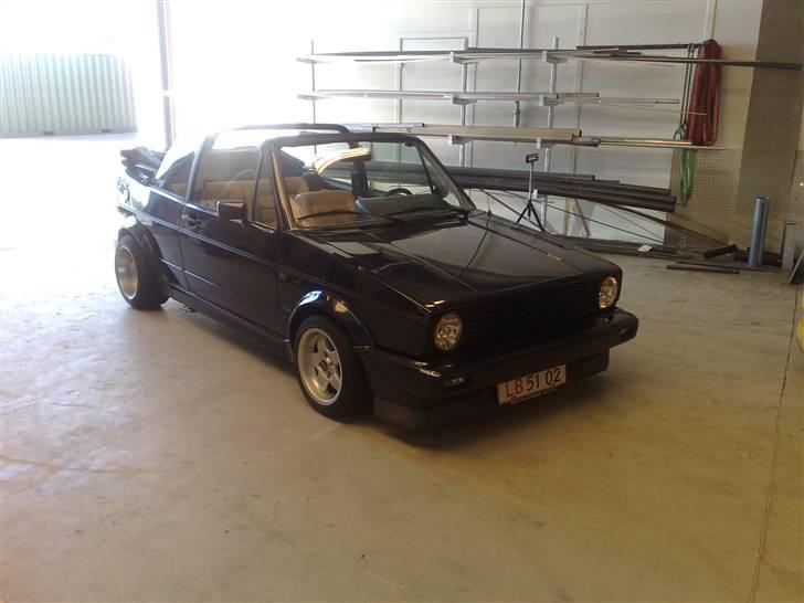 VW Golf I cabriolet billede 2