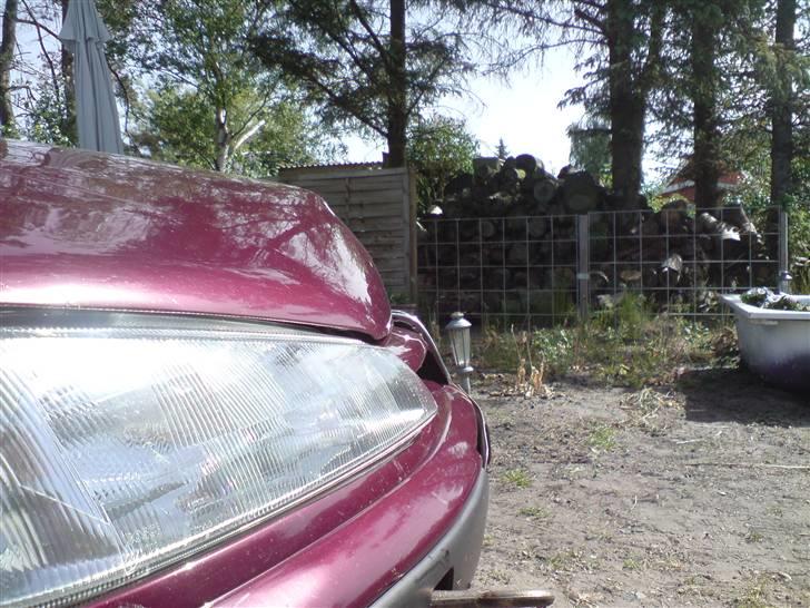 Peugeot 406 1.8i - Totalskadet billede 18