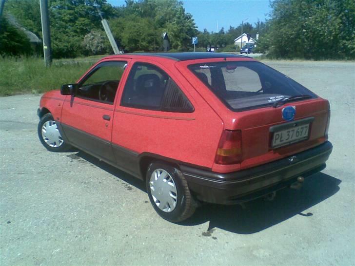 Opel Kadett E billede 2