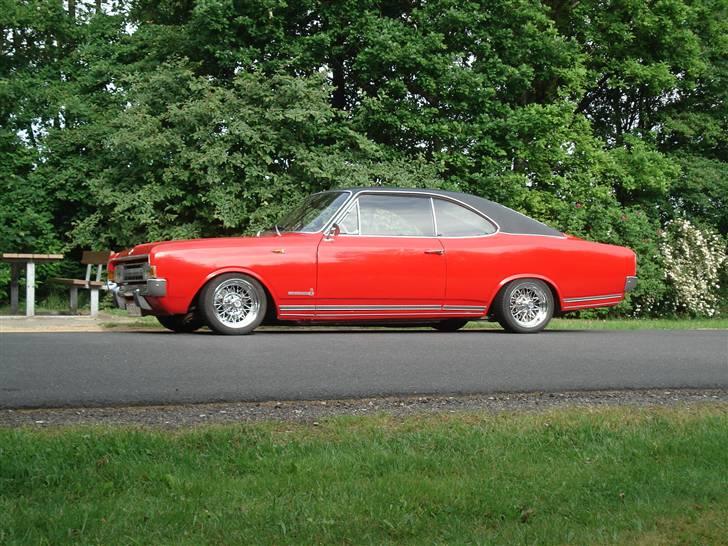 Opel Commodore A Coupé billede 2