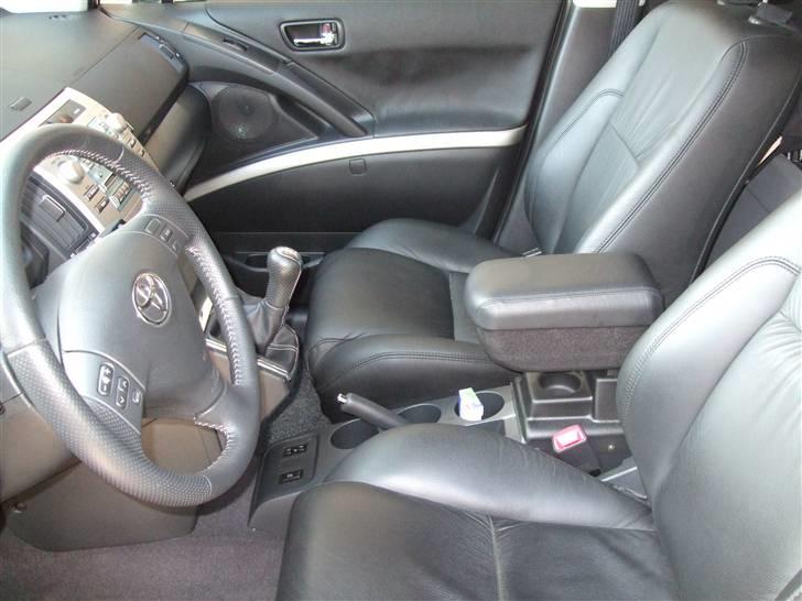 Toyota sportsvan 2,2 D Cat billede 6