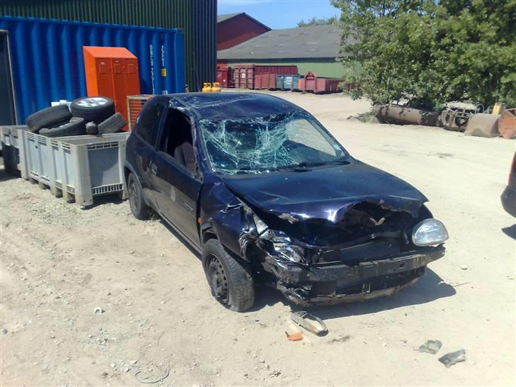 Opel Corsa B **TOTAL SMADDERET - Sådan ser den så desværre ud nu 5/6-08 billede 15