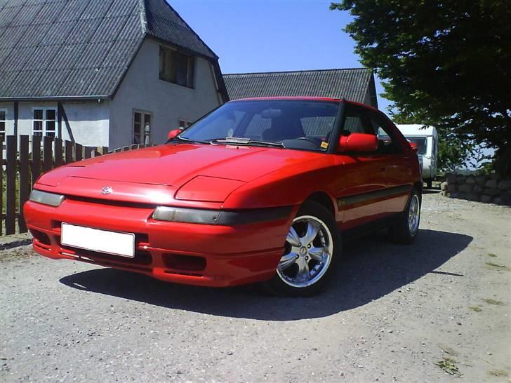 Mazda 323 F billede 9