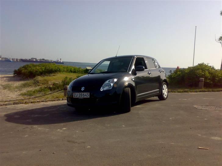 Suzuki Swift, 5 Dørs,  - Billedet er taget i Strib billede 5