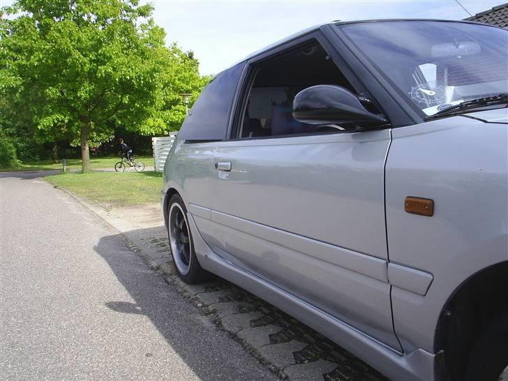 Mazda 323 BG SOLGT billede 5