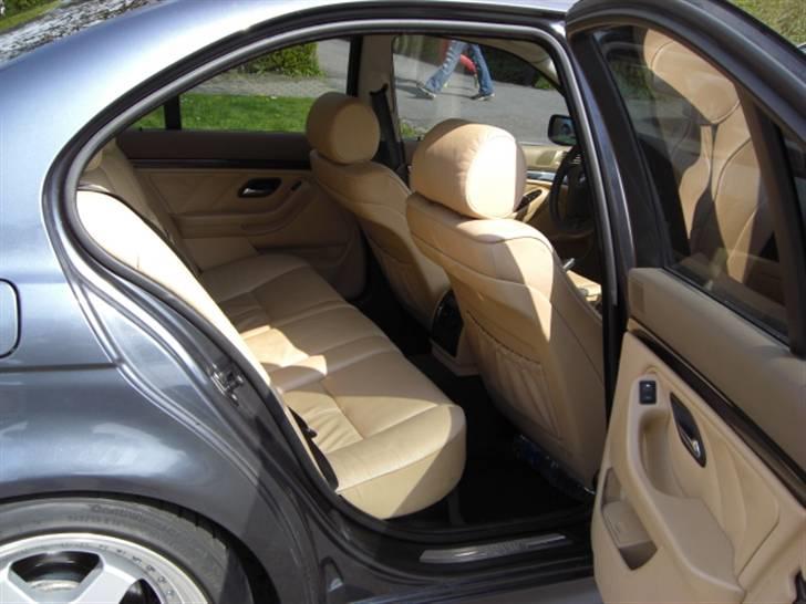 BMW 528i Solgt billede 9