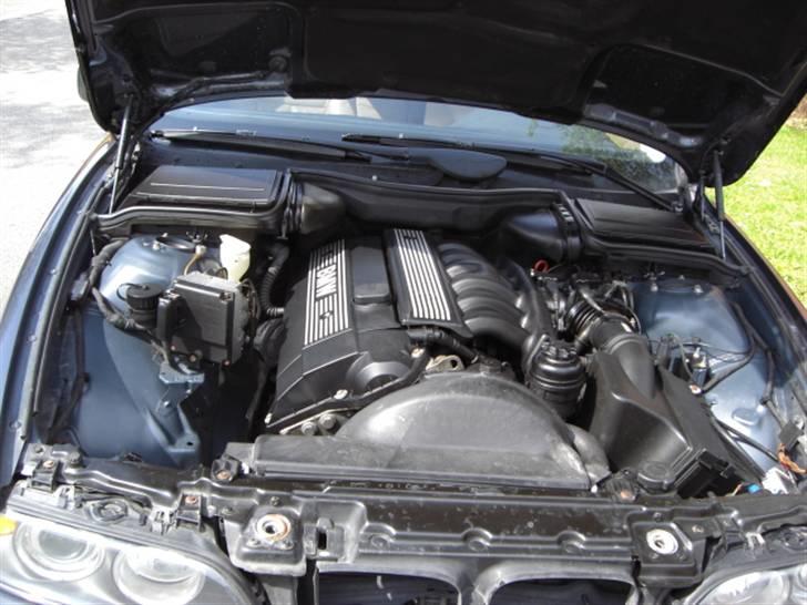 BMW 528i Solgt billede 12