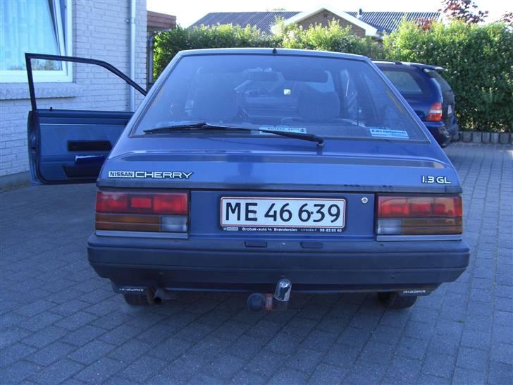 Nissan cherry  SOLGT billede 4