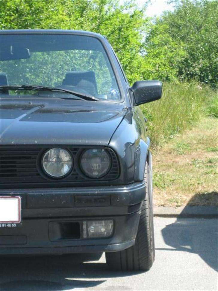 BMW                                   E30 318is billede 3