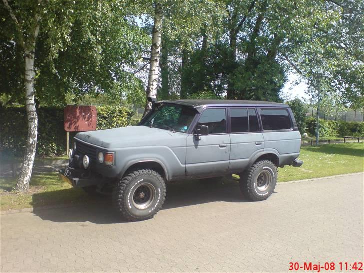Toyota LandcruiserHJ60/61 Solgt - Tow-Tone´en er falmet lidt:) billede 11