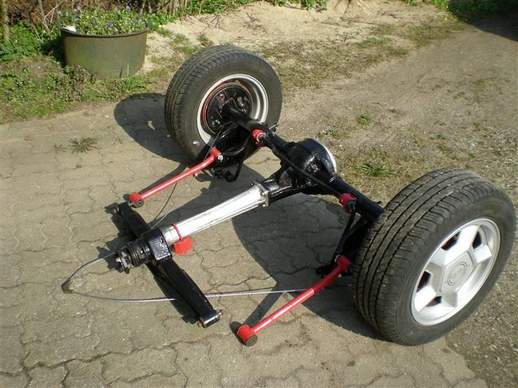 Opel Manta b CC'er (projekt) - Så er det bare med at montere.... billede 3