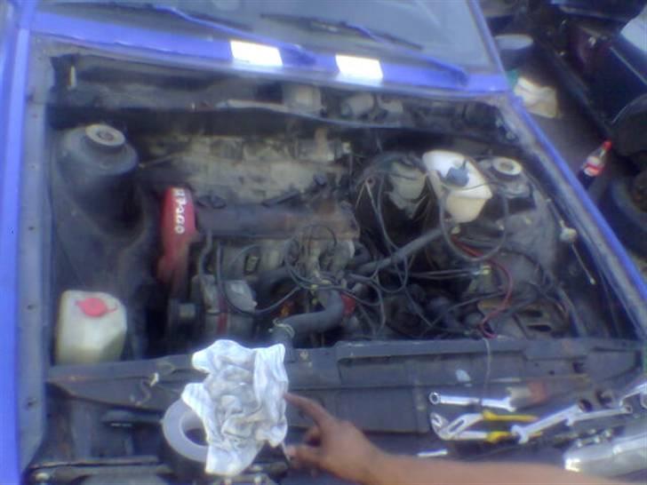 VW ROCCO SOLGT - så er vi sq igang med og skifte motor billede 11