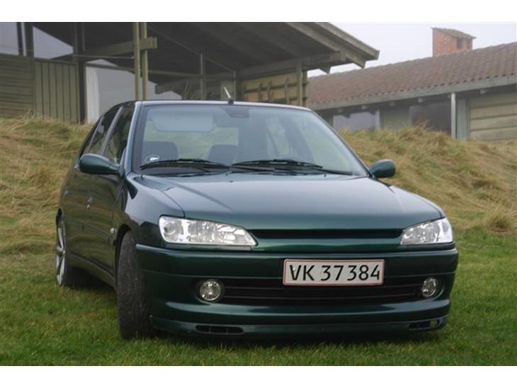 {{currentPhoto.altText}} billede {{currentPhoto.number}}