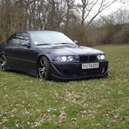 BMW E36 318is