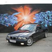 BMW E36 318is