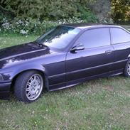 BMW E36 318is