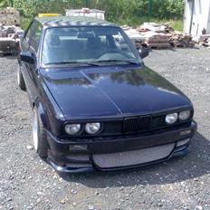 BMW 320i Coupe (SOLGT)