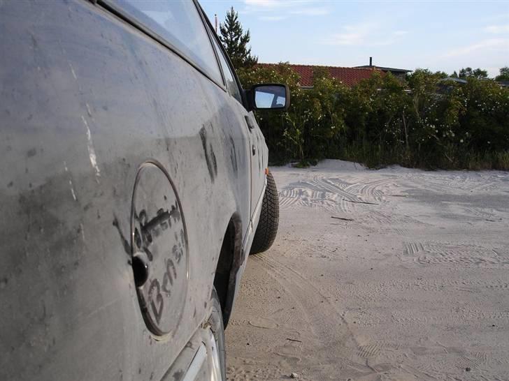 Ford Sierra 1.6 (Solgt) - Den fine lakering billede 9