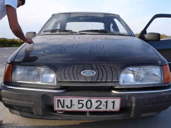 Ford Sierra 1.6 (Solgt) - BMW grillen med den sure øjen skygge billede 10