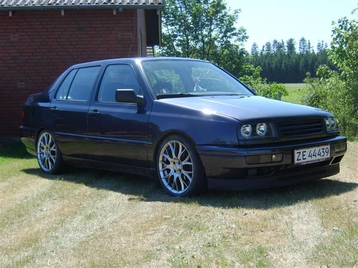 VW vento 1.8 clx SOLGT billede 7