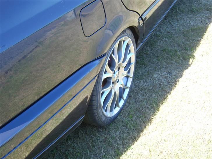 VW vento 1.8 clx SOLGT billede 11