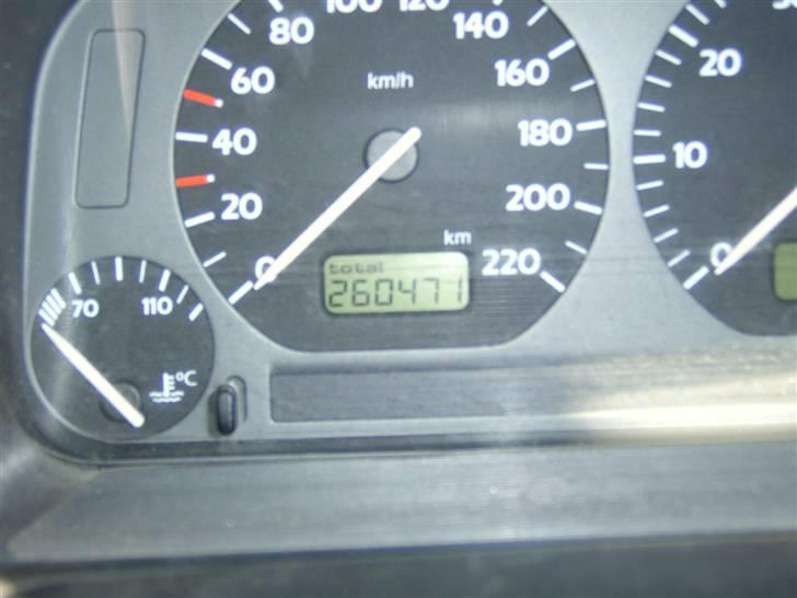 VW vento 1.8 clx SOLGT billede 12