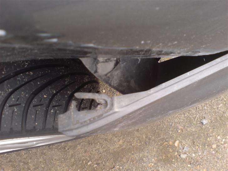 Mazda MX-3 1.6 16v {SOLGT} - En der bakkede ind i mig... ER blevet lavet :-) billede 16