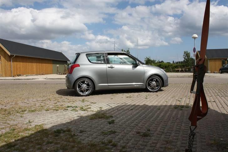 Suzuki Swift 1,5 GLA billede 3