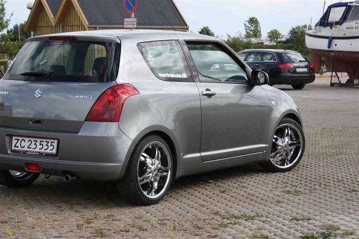 Suzuki Swift 1,5 GLA billede 8