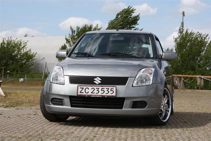 Suzuki Swift 1,5 GLA billede 9