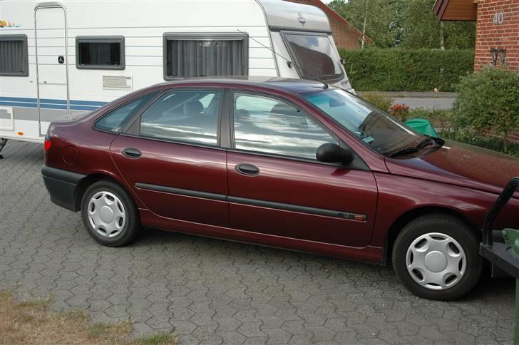 Renault Laguna RN (Solgt) billede 2