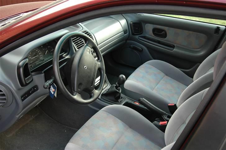 Renault Laguna RN (Solgt) billede 3