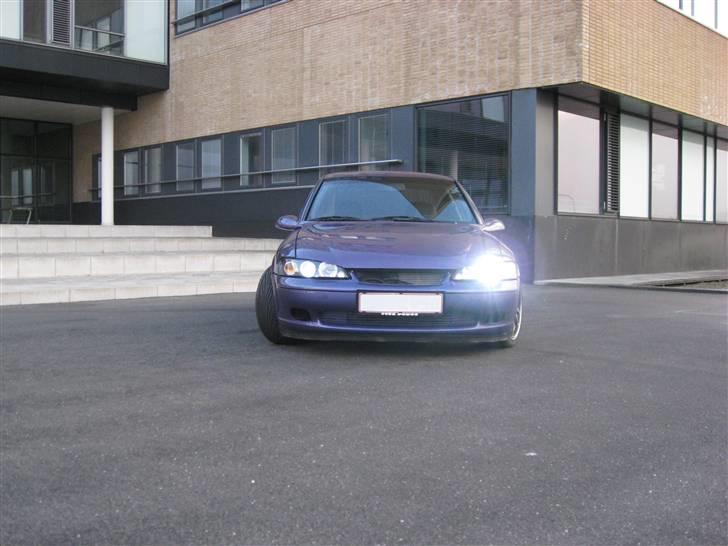 Opel Vectra B 2.5 V6 - Solgt ! billede 2