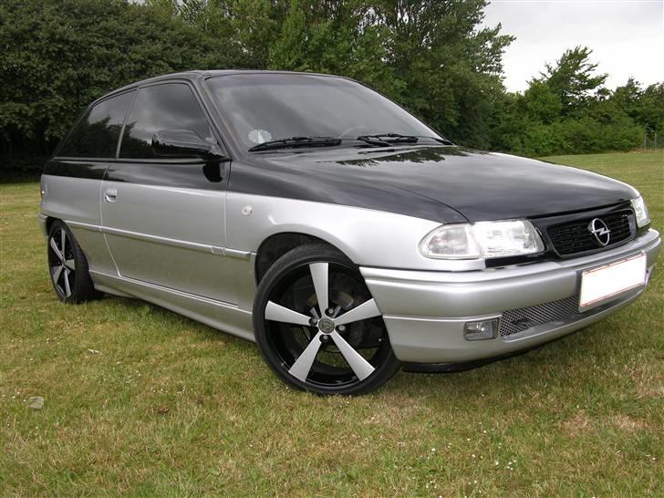 Opel astra f billede 1