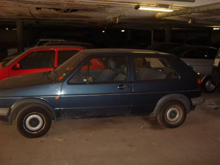VW Golf II 1,3  55Hk :-) - Som den stod, inden jeg tog over. GAMMELT billede 4
