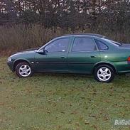 Opel Vectra 1,8 16 v CD