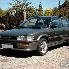 Toyota Corolla 1.3 XLi s-series